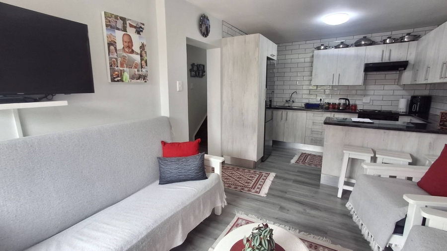 2 Bedroom Property for Sale in Hartenbos Central Western Cape